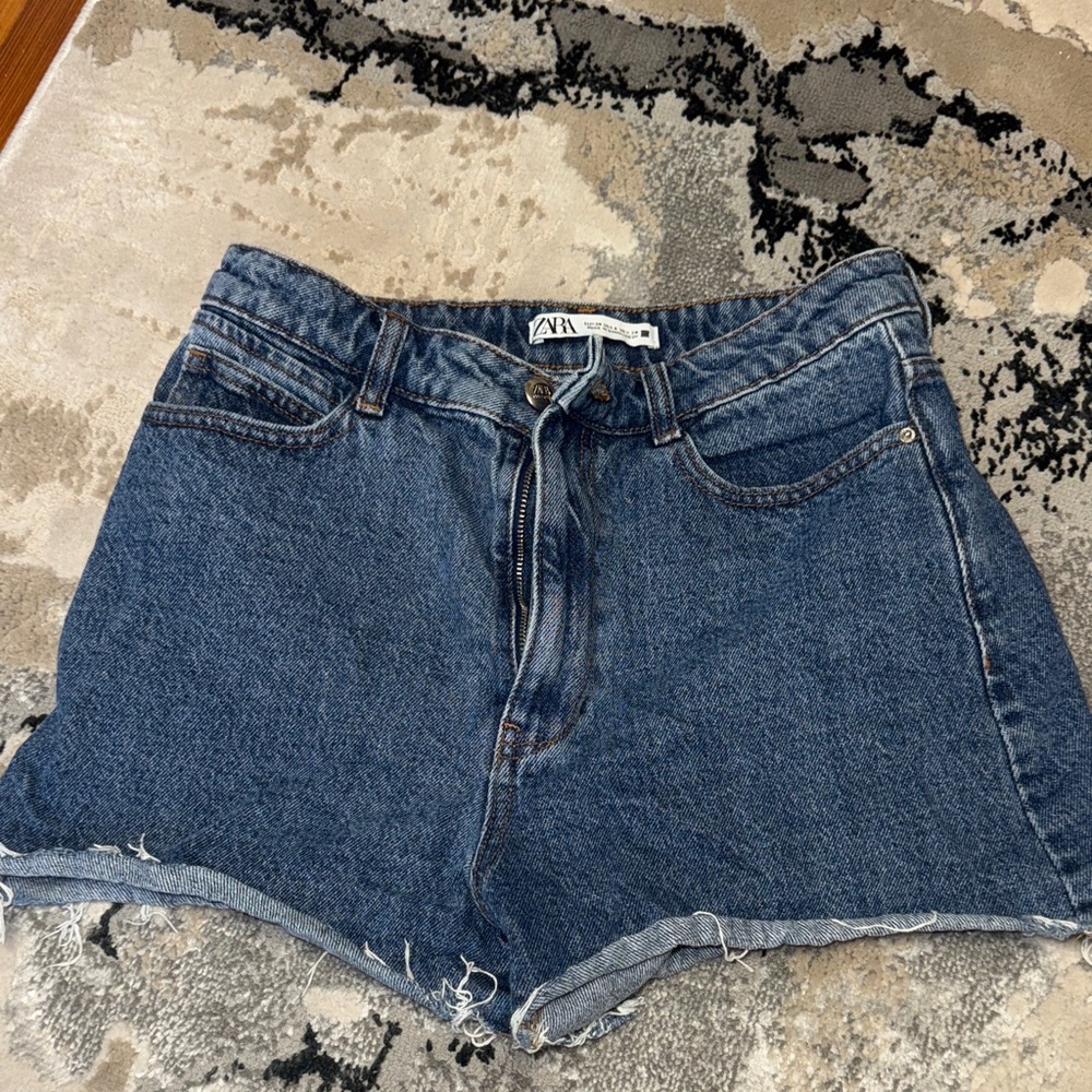 Zara Women's Classic Blue Jean Shorts